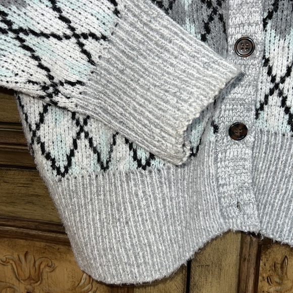 Pink Rose Argyle Cardigan - Picture 5 of 7